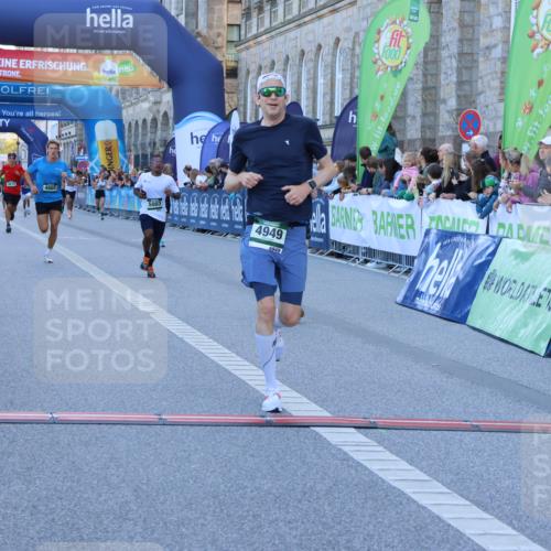 01.09.2024 - BARMER Alsterlauf Strokosch-Dieckow http://msf.ph/oto/6888889 01.09.2024 09:40:56 Ziel 3119, 3615, 4515, 4521, 4797, 4805, 4865, 4949, 5003, 8292 meine-sportfotos.de