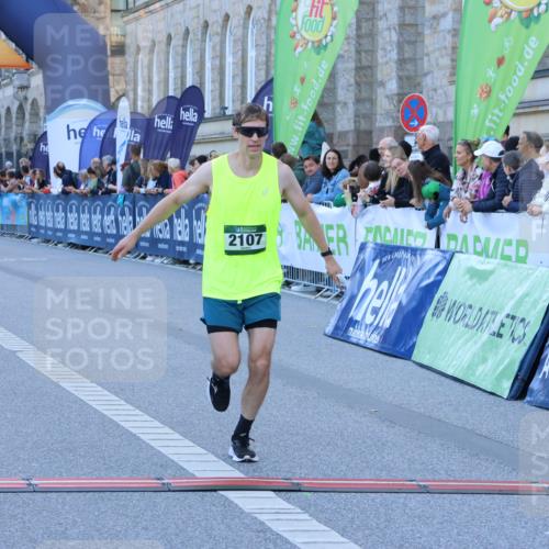 01.09.2024 - BARMER Alsterlauf Strokosch-Dieckow http://msf.ph/oto/6888951 01.09.2024 09:41:22 Ziel 2107, 3400, 3802, 3881, 4136, 4615 meine-sportfotos.de