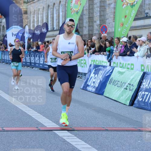 01.09.2024 - BARMER Alsterlauf Strokosch-Dieckow http://msf.ph/oto/6888965 01.09.2024 09:41:29 Ziel 3400, 3881, 4136, 4529, 4615, 4845, 8376 meine-sportfotos.de