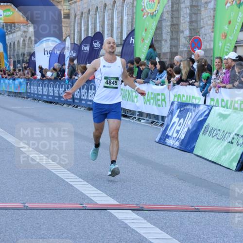 01.09.2024 - BARMER Alsterlauf Strokosch-Dieckow http://msf.ph/oto/6888982 01.09.2024 09:41:35 Ziel 3074, 3881, 4529, 4845, 5041, 8213, 8376 meine-sportfotos.de