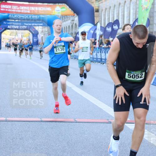 01.09.2024 - BARMER Alsterlauf Strokosch-Dieckow http://msf.ph/oto/6889058 01.09.2024 09:42:01 Ziel 2130, 3041, 4418, 4424, 4511, 4753, 4943, 5052, 5300, 8030, 8139, 8140 meine-sportfotos.de