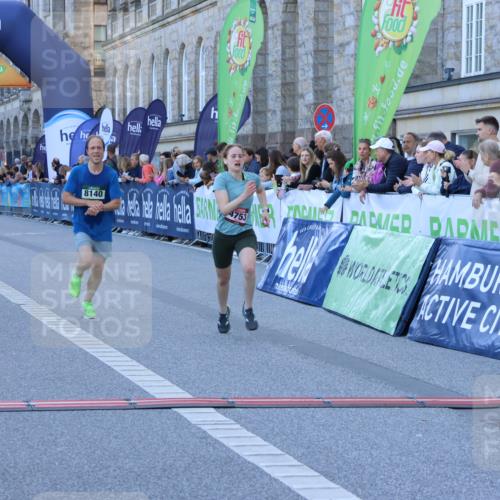 01.09.2024 - BARMER Alsterlauf Strokosch-Dieckow http://msf.ph/oto/6889067 01.09.2024 09:42:10 Ziel 2727, 3933, 4593, 4753, 5101, 5300, 8140 meine-sportfotos.de