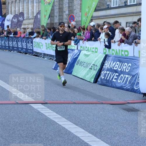 01.09.2024 - BARMER Alsterlauf Strokosch-Dieckow http://msf.ph/oto/6889110 01.09.2024 09:42:24 Ziel 3655, 4571, 4829, 4964, 5149, 5306 meine-sportfotos.de