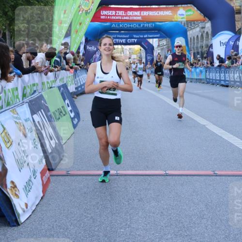 01.09.2024 - BARMER Alsterlauf Strokosch-Dieckow http://msf.ph/oto/6889124 01.09.2024 09:42:29 Ziel 3655, 4829, 4833, 5149, 8209, 8220 meine-sportfotos.de