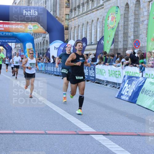 01.09.2024 - BARMER Alsterlauf Strokosch-Dieckow http://msf.ph/oto/6889129 01.09.2024 09:42:35 Ziel 4360, 4762, 4833, 4857, 8187, 8209, 8220 meine-sportfotos.de