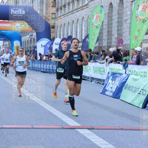 01.09.2024 - BARMER Alsterlauf Strokosch-Dieckow http://msf.ph/oto/6889131 01.09.2024 09:42:36 Ziel 4360, 4762, 4833, 4857, 8187, 8209, 8220 meine-sportfotos.de