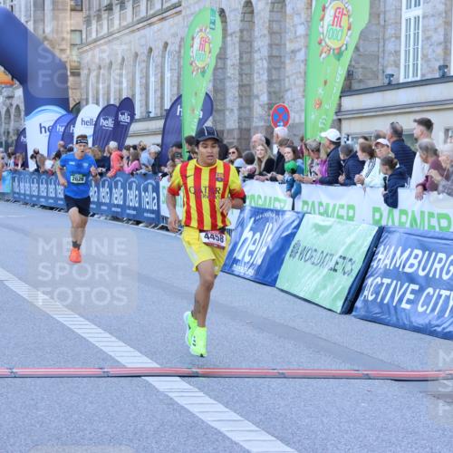 01.09.2024 - BARMER Alsterlauf Strokosch-Dieckow http://msf.ph/oto/6889179 01.09.2024 09:42:57 Ziel 2492, 2626, 2951, 3481, 4450, 4458 meine-sportfotos.de