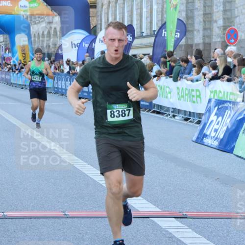 01.09.2024 - BARMER Alsterlauf Strokosch-Dieckow http://msf.ph/oto/6889221 01.09.2024 09:43:17 Ziel 1109, 2850, 3788, 4167, 4290, 5252, 5287, 5308, 8236, 8387 meine-sportfotos.de