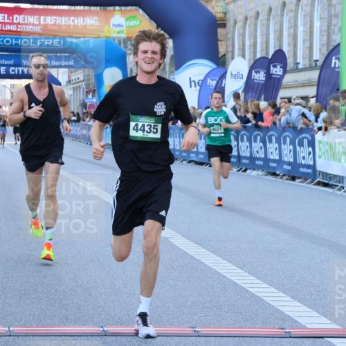 01.09.2024 - BARMER Alsterlauf Strokosch-Dieckow http://msf.ph/oto/6889246 01.09.2024 09:43:33 Ziel 3770, 3811, 4435, 4549, 4600, 4621, 4844 meine-sportfotos.de
