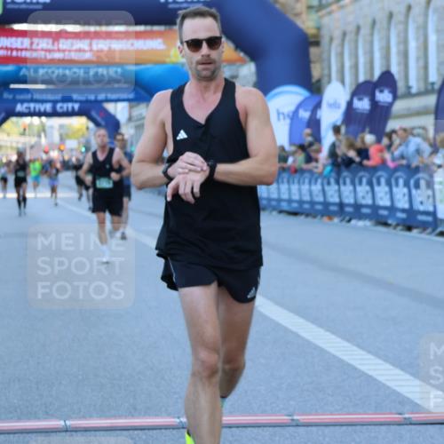 01.09.2024 - BARMER Alsterlauf Strokosch-Dieckow http://msf.ph/oto/6889253 01.09.2024 09:43:35 Ziel 3770, 3811, 4435, 4621, 4844, 8058 meine-sportfotos.de