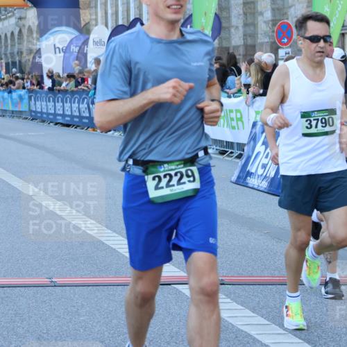 01.09.2024 - BARMER Alsterlauf Strokosch-Dieckow http://msf.ph/oto/6889281 01.09.2024 09:43:50 Ziel 2229, 2658, 3441, 3524, 3790, 3850, 3987, 4809, 8061 meine-sportfotos.de