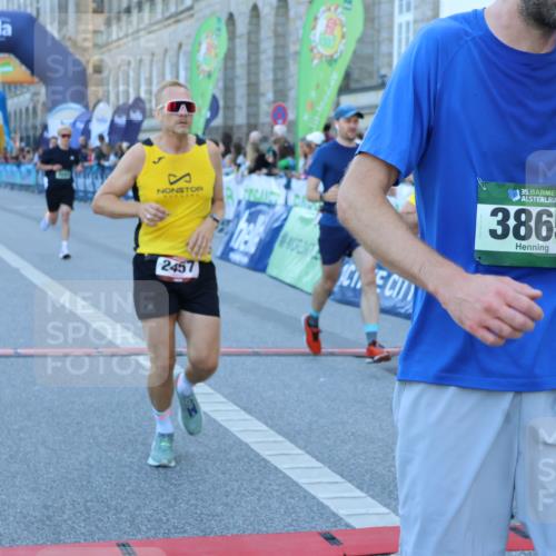 01.09.2024 - BARMER Alsterlauf Strokosch-Dieckow http://msf.ph/oto/6889294 01.09.2024 09:44:06 Ziel 2256, 2272, 2457, 2502, 2659, 2724, 3016, 3763, 4664, 4777, 4840, 8288 meine-sportfotos.de