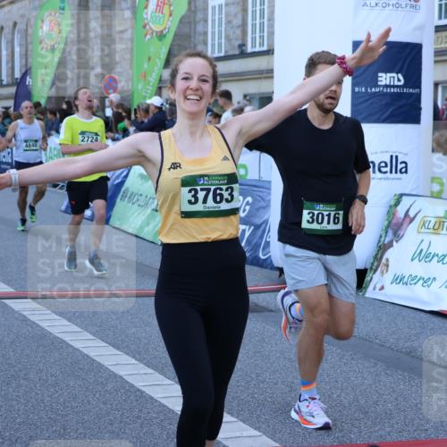 01.09.2024 - BARMER Alsterlauf Strokosch-Dieckow http://msf.ph/oto/6889307 01.09.2024 09:44:14 Ziel 2256, 2268, 2502, 2724, 3016, 3151, 3463, 3763, 3825, 4166, 4174, 4840, 5093, 8075, 8155, 8266, 8288 meine-sportfotos.de