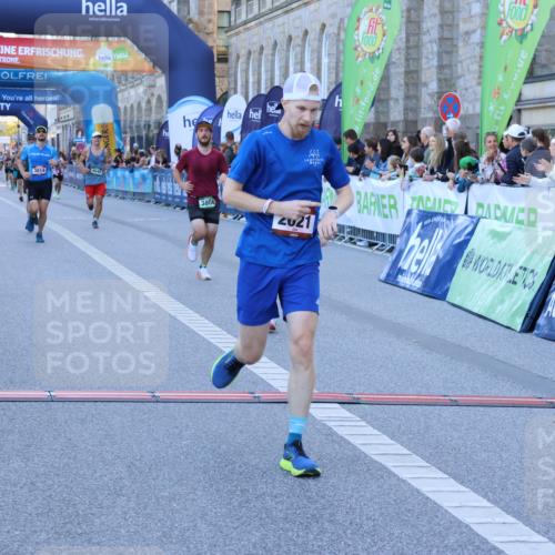01.09.2024 - BARMER Alsterlauf Strokosch-Dieckow http://msf.ph/oto/6889371 01.09.2024 09:44:53 Ziel 2021, 2104, 2407, 3132, 3806, 3814, 4040, 4377, 4772, 5100 meine-sportfotos.de