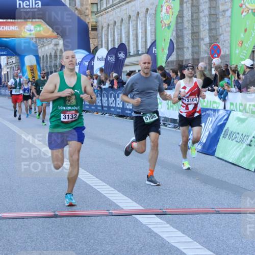 01.09.2024 - BARMER Alsterlauf Strokosch-Dieckow http://msf.ph/oto/6889395 01.09.2024 09:45:03 Ziel 2104, 2708, 3132, 3215, 3290, 3503, 3597, 3756, 4644, 5089, 5100, 5247, 5279 meine-sportfotos.de