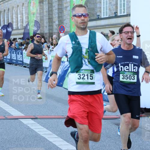 01.09.2024 - BARMER Alsterlauf Strokosch-Dieckow http://msf.ph/oto/6889416 01.09.2024 09:45:09 Ziel 2708, 3215, 3290, 3503, 3545, 3597, 3756, 4143, 4328, 4368, 4644, 5089, 5247, 5279, 8099 meine-sportfotos.de