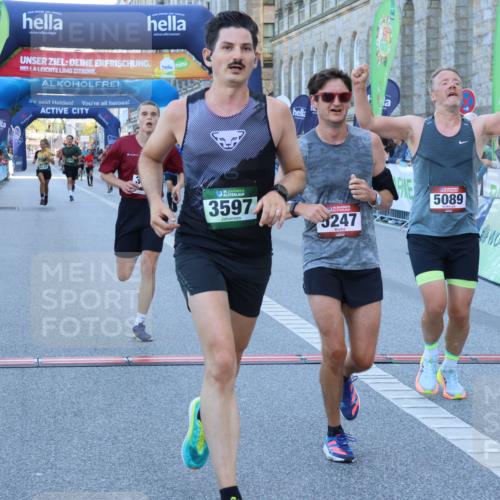 01.09.2024 - BARMER Alsterlauf Strokosch-Dieckow http://msf.ph/oto/6889422 01.09.2024 09:45:11 Ziel 2708, 3215, 3290, 3503, 3520, 3545, 3597, 3756, 4143, 4328, 4368, 4493, 5089, 5151, 5247, 5279, 8099 meine-sportfotos.de