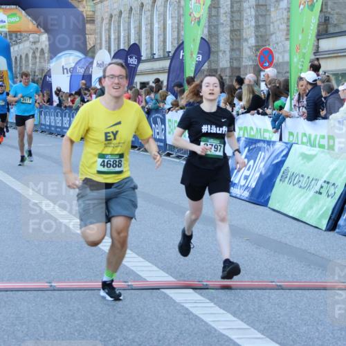 01.09.2024 - BARMER Alsterlauf Strokosch-Dieckow http://msf.ph/oto/6889460 01.09.2024 09:45:31 Ziel 2517, 2696, 3255, 3440, 3797, 3943, 4247, 4426, 4688, 4828 meine-sportfotos.de