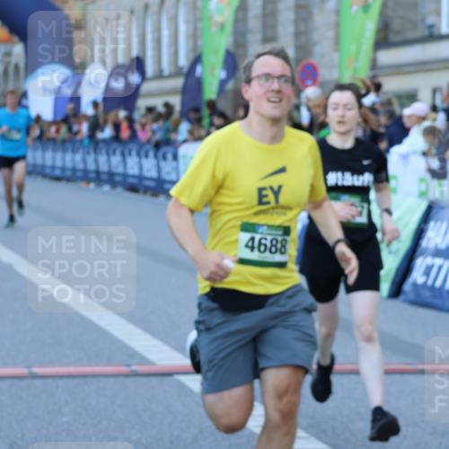 01.09.2024 - BARMER Alsterlauf Strokosch-Dieckow http://msf.ph/oto/6889464 01.09.2024 09:45:31 Ziel 2517, 2696, 3255, 3440, 3797, 3943, 4247, 4426, 4688, 4828 meine-sportfotos.de
