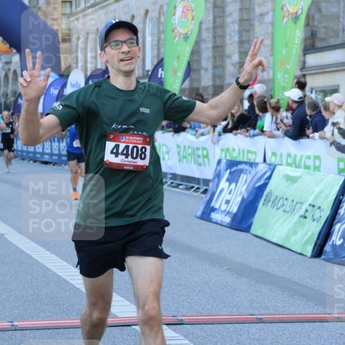 01.09.2024 - BARMER Alsterlauf Strokosch-Dieckow http://msf.ph/oto/6889521 01.09.2024 09:46:05 Ziel 2495, 2528, 2861, 3941, 4180, 4326, 4408, 4796, 5005, 5024 meine-sportfotos.de