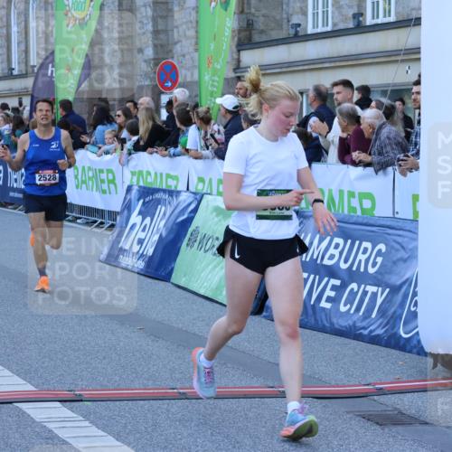 01.09.2024 - BARMER Alsterlauf Strokosch-Dieckow http://msf.ph/oto/6889526 01.09.2024 09:46:07 Ziel 2043, 2495, 2528, 2861, 2926, 3225, 3941, 4180, 4326, 4408, 4776, 4796, 4839, 5005, 5024 meine-sportfotos.de