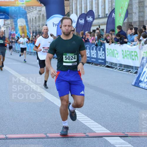 01.09.2024 - BARMER Alsterlauf Strokosch-Dieckow http://msf.ph/oto/6889536 01.09.2024 09:46:11 Ziel 2043, 2495, 2528, 2861, 2926, 3225, 3941, 4326, 4400, 4776, 4796, 4839, 5024, 5203 meine-sportfotos.de
