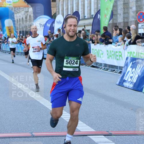 01.09.2024 - BARMER Alsterlauf Strokosch-Dieckow http://msf.ph/oto/6889537 01.09.2024 09:46:12 Ziel 2043, 2495, 2528, 2926, 3225, 4326, 4400, 4776, 4796, 4839, 5024, 5203 meine-sportfotos.de