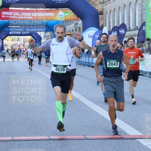 01.09.2024 - BARMER Alsterlauf Strokosch-Dieckow http://msf.ph/oto/6889545 01.09.2024 09:46:16 Ziel 2043, 2279, 2495, 2926, 3225, 4400, 4776, 4796, 4811, 4839, 5203 meine-sportfotos.de