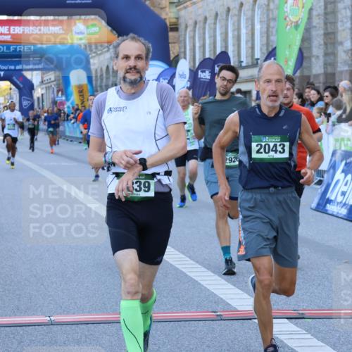 01.09.2024 - BARMER Alsterlauf Strokosch-Dieckow http://msf.ph/oto/6889549 01.09.2024 09:46:17 Ziel 2043, 2279, 2495, 2926, 3150, 3225, 4400, 4776, 4811, 4839, 4968, 5203 meine-sportfotos.de