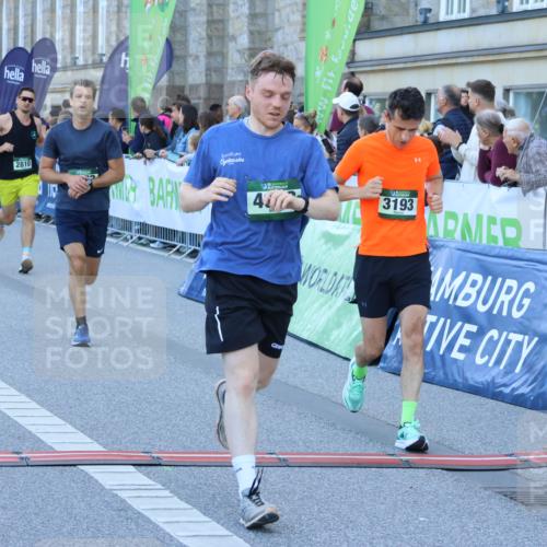 01.09.2024 - BARMER Alsterlauf Strokosch-Dieckow http://msf.ph/oto/6889571 01.09.2024 09:46:29 Ziel 2469, 2756, 2810, 3150, 3193, 3411, 3576, 3715, 4118, 4323, 4671, 4948, 4968, 5080, 5173, 8091, 8168, 8372, 8384 meine-sportfotos.de