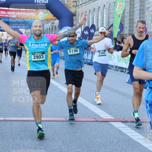01.09.2024 - BARMER Alsterlauf Strokosch-Dieckow http://msf.ph/oto/6889617 01.09.2024 09:46:49 Ziel 2487, 2702, 2847, 2903, 3244, 3378, 3382, 3848, 4020, 4281, 4569, 4677, 4800, 4838, 5196, 8162, 8332 meine-sportfotos.de