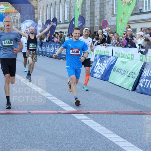 01.09.2024 - BARMER Alsterlauf Strokosch-Dieckow http://msf.ph/oto/6889624 01.09.2024 09:46:51 Ziel 2847, 2903, 3244, 3378, 3382, 3848, 4020, 4281, 4569, 4800, 5196, 8162, 8332 meine-sportfotos.de