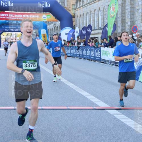 01.09.2024 - BARMER Alsterlauf Strokosch-Dieckow http://msf.ph/oto/6889639 01.09.2024 09:46:57 Ziel 2847, 3244, 3378, 3459, 4020, 4800 meine-sportfotos.de
