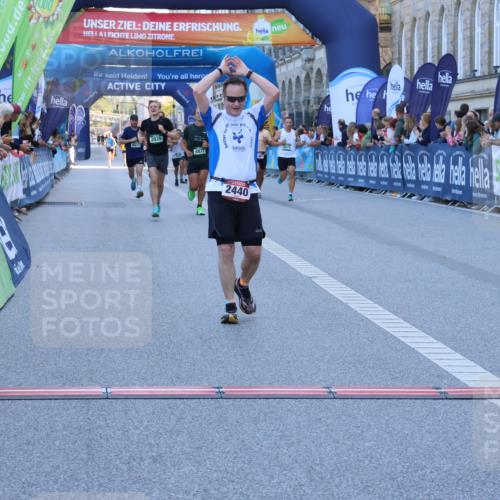 01.09.2024 - BARMER Alsterlauf Strokosch-Dieckow http://msf.ph/oto/6889648 01.09.2024 09:47:08 Ziel 2074, 2324, 2440, 2882, 3073, 3087, 3459, 3939, 4201, 4284, 4617, 4877 meine-sportfotos.de