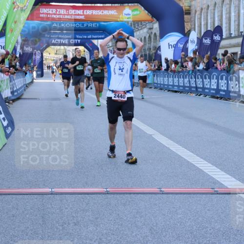 01.09.2024 - BARMER Alsterlauf Strokosch-Dieckow http://msf.ph/oto/6889650 01.09.2024 09:47:08 Ziel 2074, 2324, 2440, 2882, 3073, 3087, 3459, 3939, 4201, 4284, 4617, 4877 meine-sportfotos.de