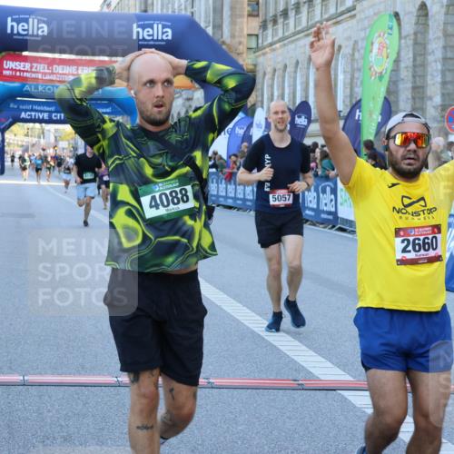 01.09.2024 - BARMER Alsterlauf Strokosch-Dieckow http://msf.ph/oto/6889698 01.09.2024 09:47:31 Ziel 2660, 3003, 4088, 4483, 4491, 5002, 5057, 8092, 8119, 8305 meine-sportfotos.de