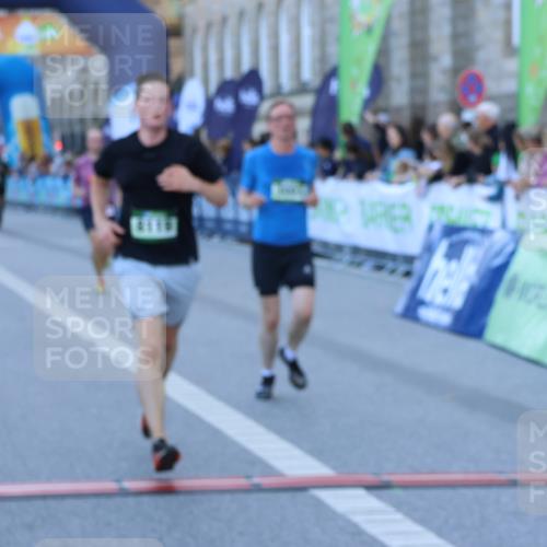 01.09.2024 - BARMER Alsterlauf Strokosch-Dieckow http://msf.ph/oto/6889703 01.09.2024 09:47:36 Ziel 2080, 3003, 4159, 4491, 8119 meine-sportfotos.de