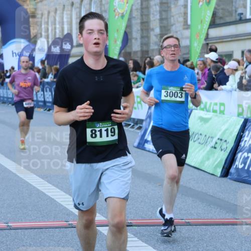 01.09.2024 - BARMER Alsterlauf Strokosch-Dieckow http://msf.ph/oto/6889706 01.09.2024 09:47:37 Ziel 2080, 2720, 3003, 4159, 4491, 8119 meine-sportfotos.de