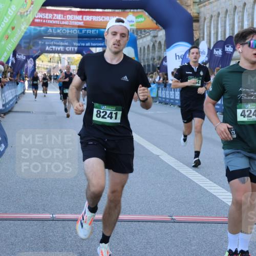 01.09.2024 - BARMER Alsterlauf Strokosch-Dieckow http://msf.ph/oto/6889748 01.09.2024 09:47:57 Ziel 4064, 4198, 4249, 4256, 5004, 5043, 8118, 8241 meine-sportfotos.de