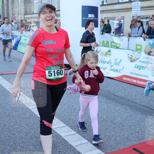 01.09.2024 - BARMER Alsterlauf Strokosch-Dieckow http://msf.ph/oto/6890267 01.09.2024 10:06:22 Ziel 2418, 2739, 2900, 3062, 3944, 4089, 4333, 4631, 4648, 4730, 4820, 5195, 8359 meine-sportfotos.de