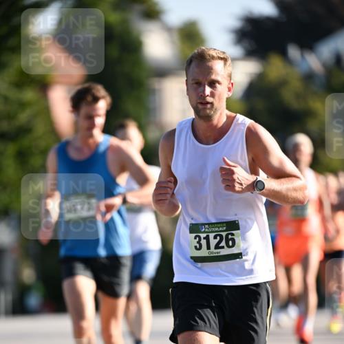 01.09.2024 - BARMER Alsterlauf Dr. Thomas Lammeyer http://msf.ph/oto/6891688 01.09.2024 09:22:29 Laufen 35, 3126 meine-sportfotos.de