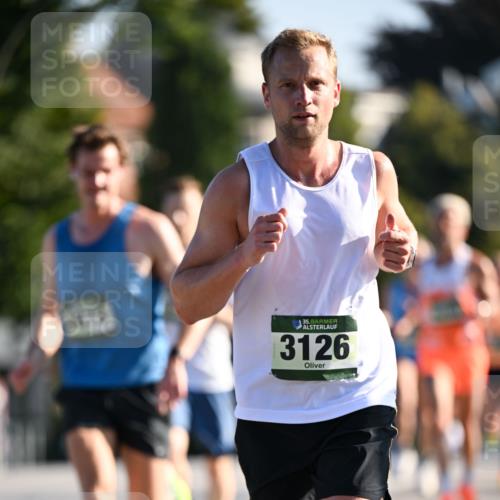01.09.2024 - BARMER Alsterlauf Dr. Thomas Lammeyer http://msf.ph/oto/6891690 01.09.2024 09:22:30 Laufen 35, 3126 meine-sportfotos.de