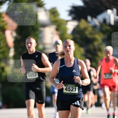 01.09.2024 - BARMER Alsterlauf Dr. Thomas Lammeyer http://msf.ph/oto/6891727 01.09.2024 09:22:35 Laufen 5052, 35, 4521 meine-sportfotos.de