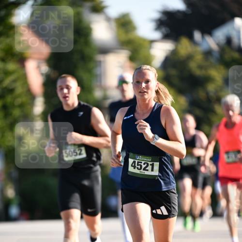 01.09.2024 - BARMER Alsterlauf Dr. Thomas Lammeyer http://msf.ph/oto/6891729 01.09.2024 09:22:36 Laufen 5052, 35, 4521 meine-sportfotos.de