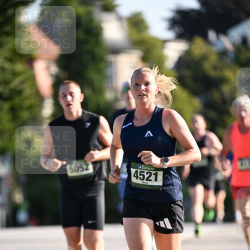01.09.2024 - BARMER Alsterlauf Dr. Thomas Lammeyer http://msf.ph/oto/6891730 01.09.2024 09:22:36 Laufen 5052, 35, 4521 meine-sportfotos.de