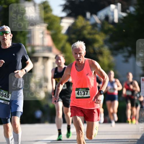 01.09.2024 - BARMER Alsterlauf Dr. Thomas Lammeyer http://msf.ph/oto/6891739 01.09.2024 09:22:37 Laufen 1949, 4949, 4137 meine-sportfotos.de