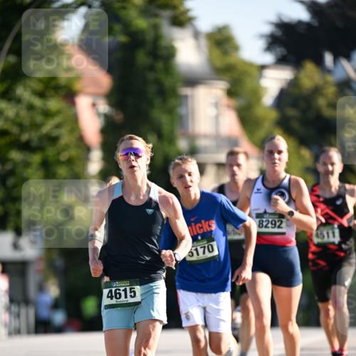 01.09.2024 - BARMER Alsterlauf Dr. Thomas Lammeyer http://msf.ph/oto/6891764 01.09.2024 09:22:41 Laufen 4615, 5170, 8292, 4511 meine-sportfotos.de