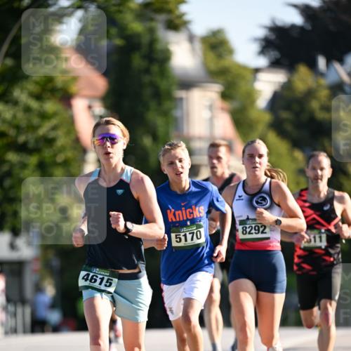 01.09.2024 - BARMER Alsterlauf Dr. Thomas Lammeyer http://msf.ph/oto/6891765 01.09.2024 09:22:42 Laufen 4615, 5170, 8292 meine-sportfotos.de