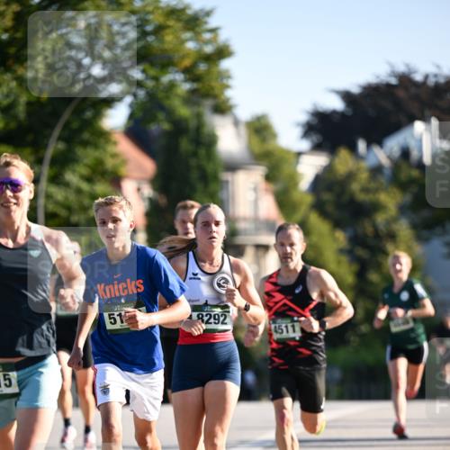 01.09.2024 - BARMER Alsterlauf Dr. Thomas Lammeyer http://msf.ph/oto/6891768 01.09.2024 09:22:43 Laufen 15, 51, 8292, 4511 meine-sportfotos.de
