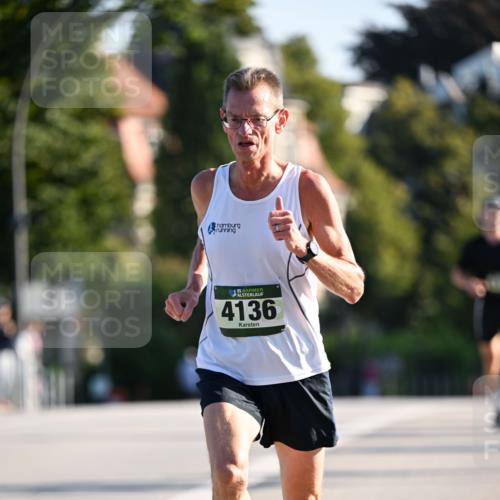 01.09.2024 - BARMER Alsterlauf Dr. Thomas Lammeyer http://msf.ph/oto/6891807 01.09.2024 09:22:49 Laufen 35, 4136 meine-sportfotos.de